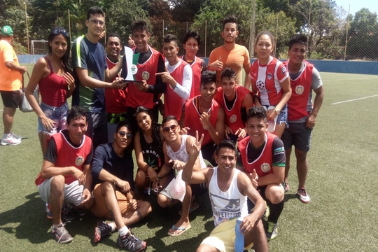 Jogos dos Calouros integram novatos e veteranos pelos esportes